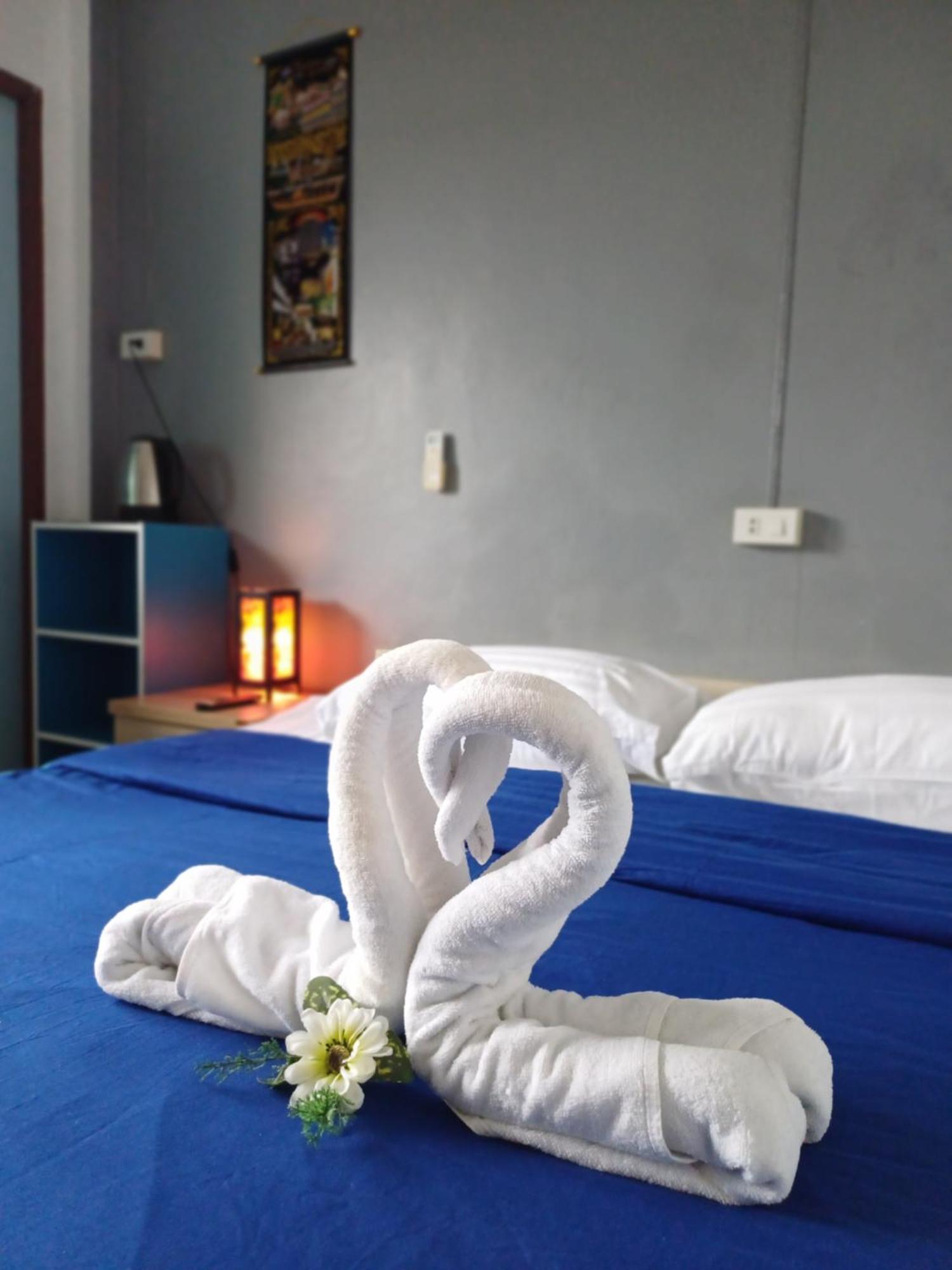 The Villa Residences Resort Patong Luaran gambar