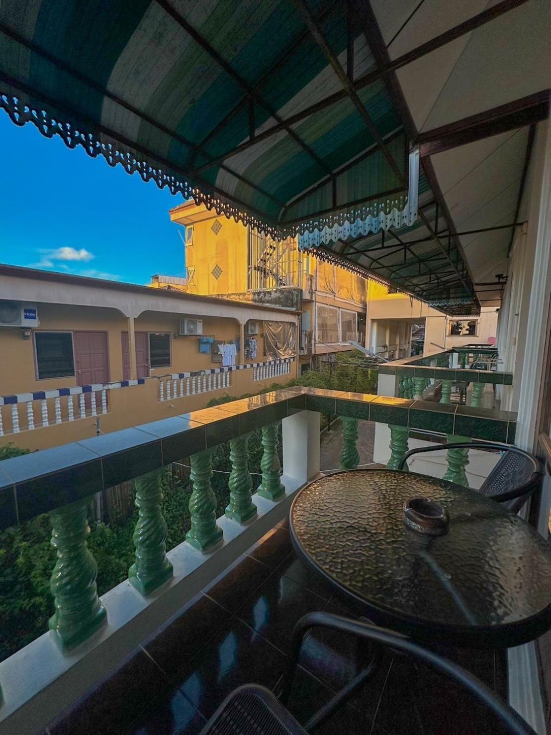 The Villa Residences Resort Patong Luaran gambar