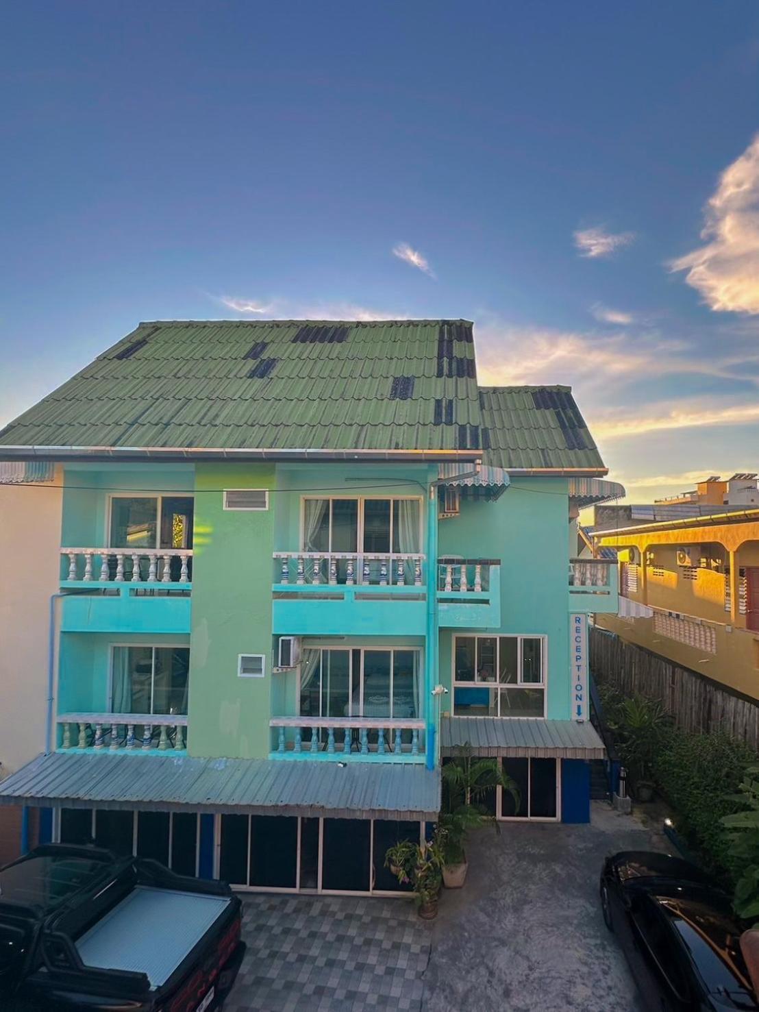 The Villa Residences Resort Patong Luaran gambar