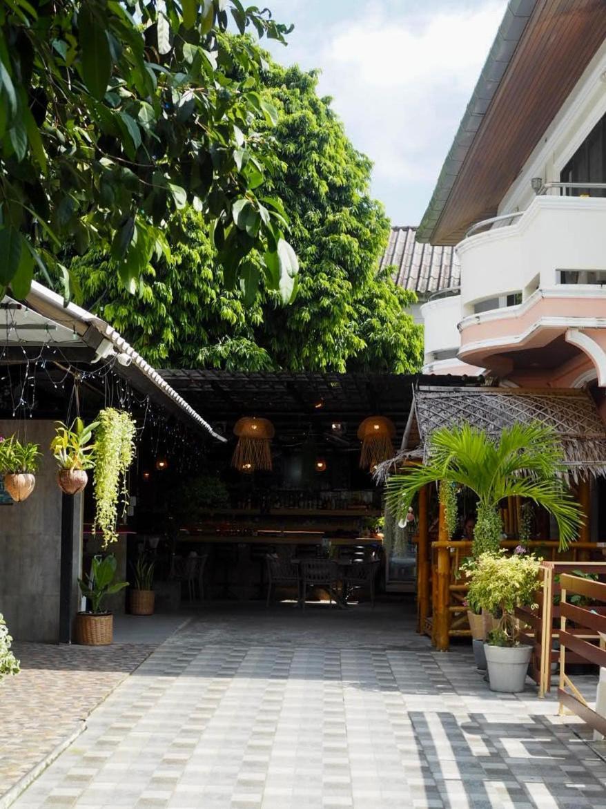 The Villa Residences Resort Patong Luaran gambar