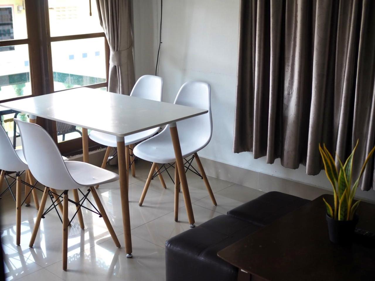 The Villa Residences Resort Patong Luaran gambar