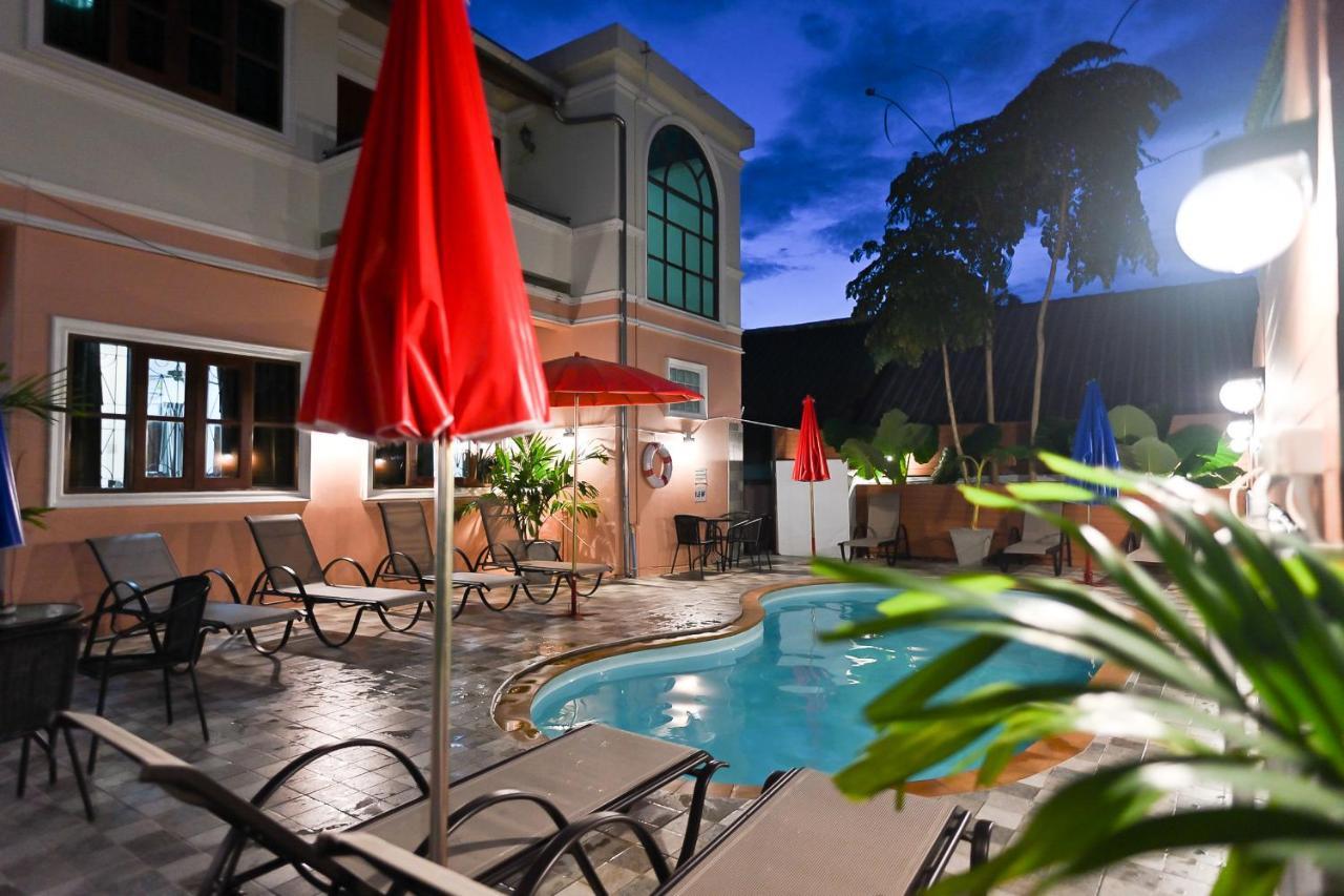 The Villa Residences Resort Patong Luaran gambar